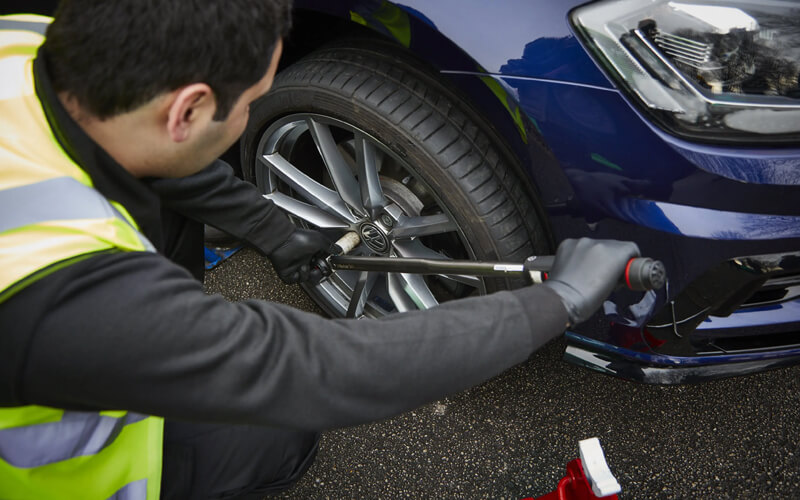 tyre fitting